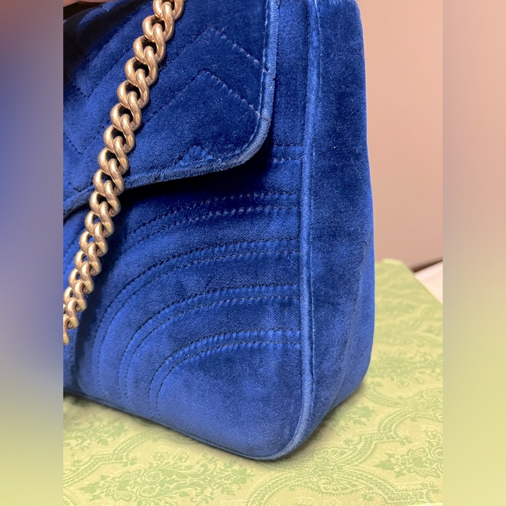 Gucci Big Blue Velvet Shoulder Bag(big size, not the mini/small) - Picture 5 of 16